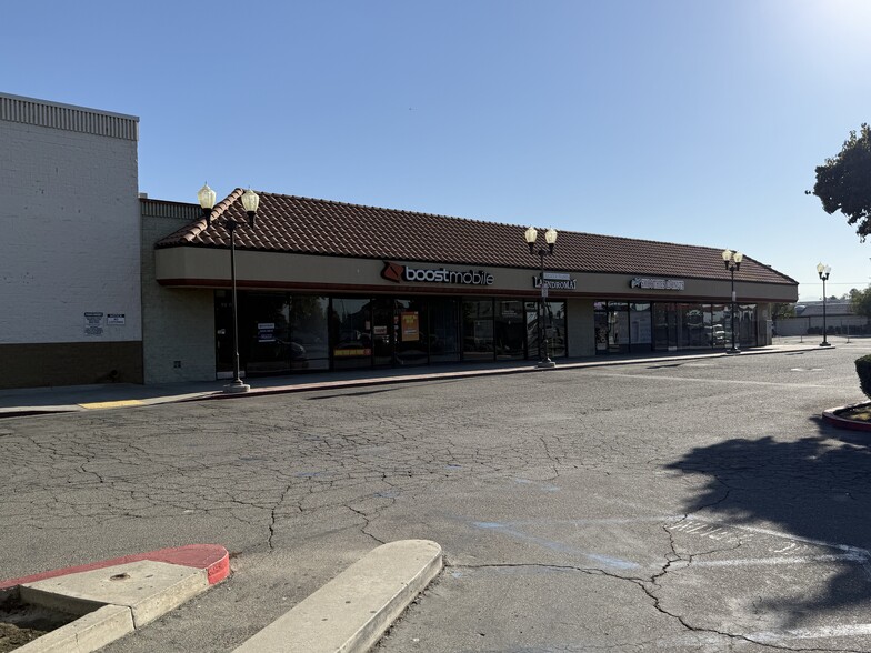 More Photos Of 5400 Olive Dr, Bakersfield General Retail For Lease