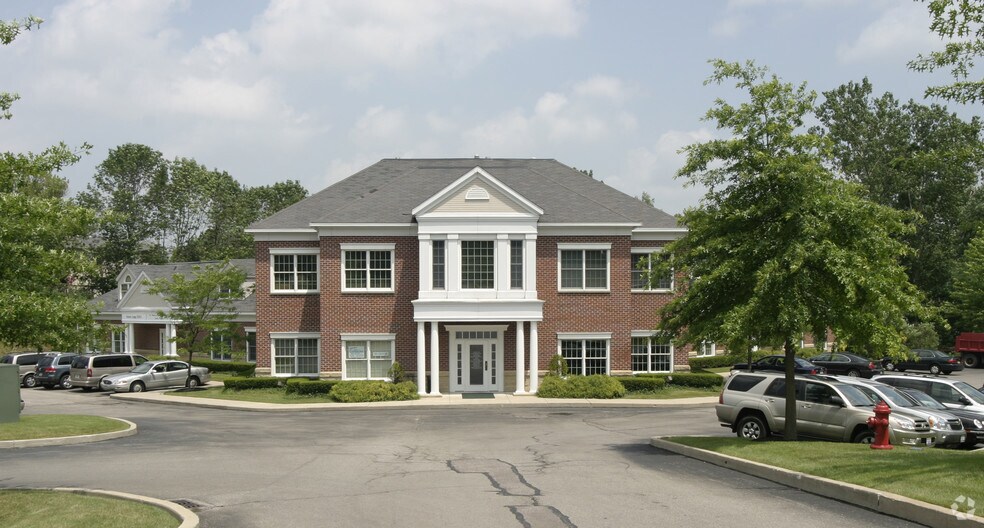 More Photos Of 807 E Washington St, Medina Office For Lease