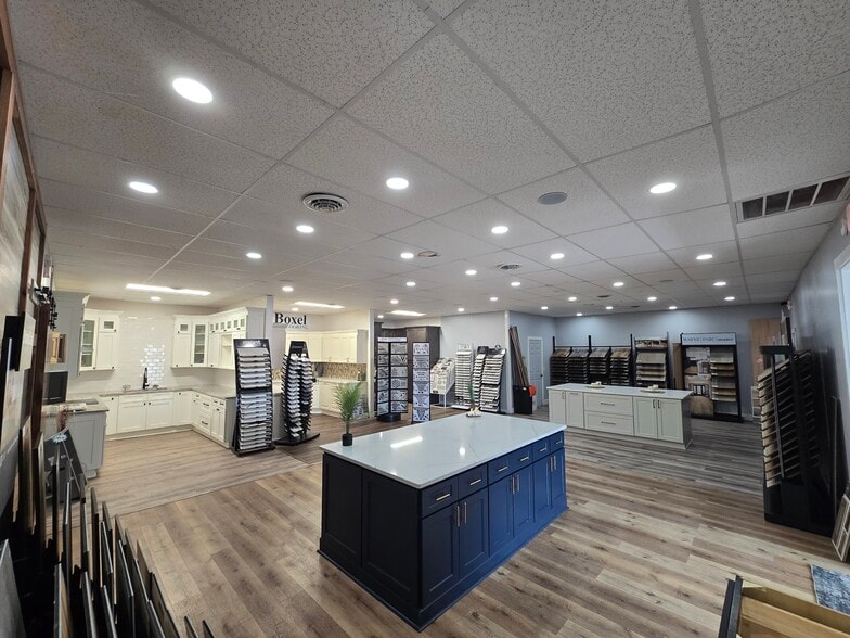 More Photos Of 9040 State Rt 14, Streetsboro Auto Repair For Sale