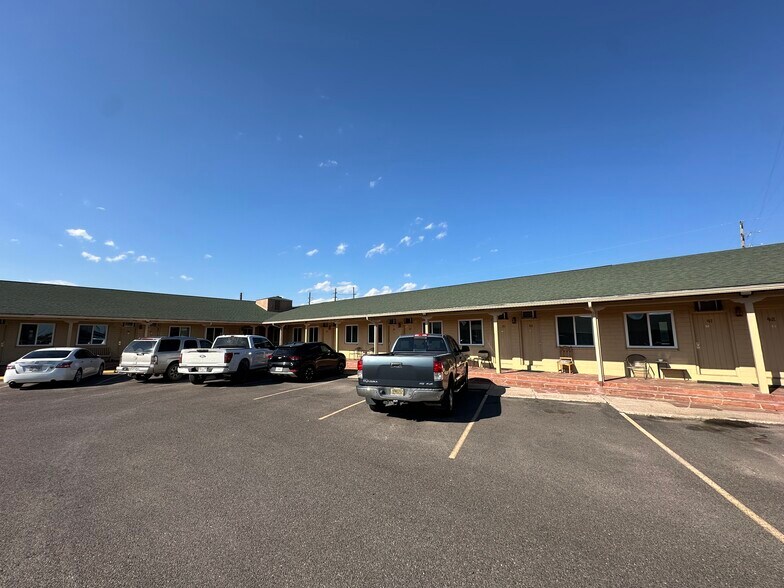 More Photos Of 1022 W Lincolnway, Cheyenne Hotel For Sale