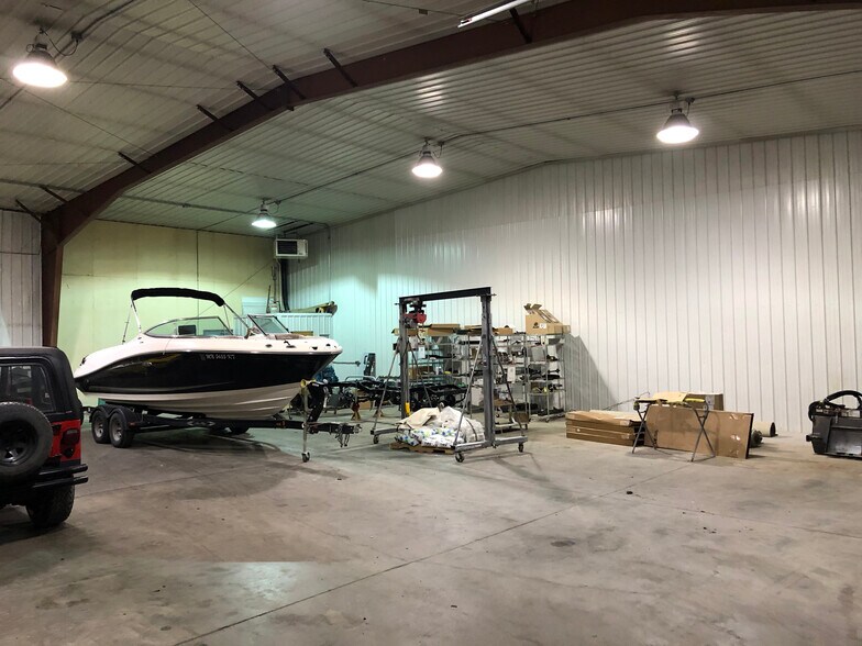 More Photos Of 5402 53rd Ave S, Fargo Auto Repair For Lease