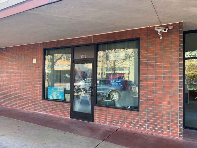 More Photos Of 1700 Market St, Redding Office For Lease
