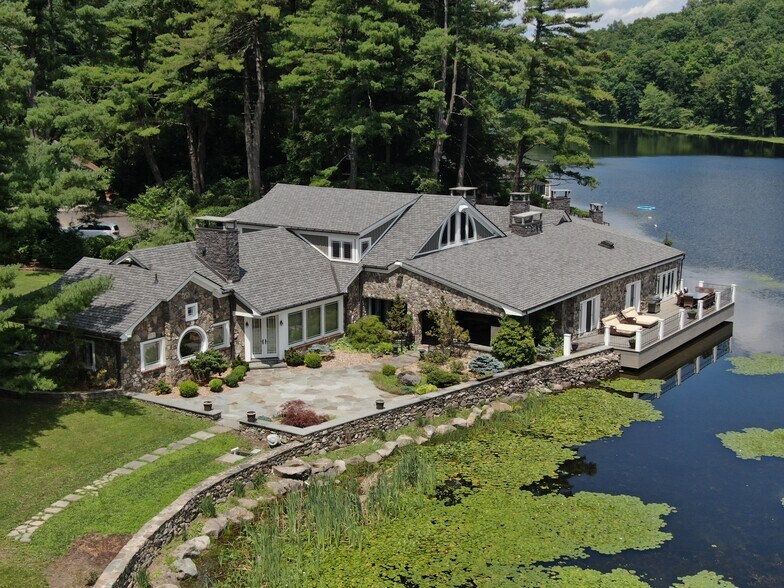 More Photos Of 201 Swartekill Rd, Highland Specialty For Lease