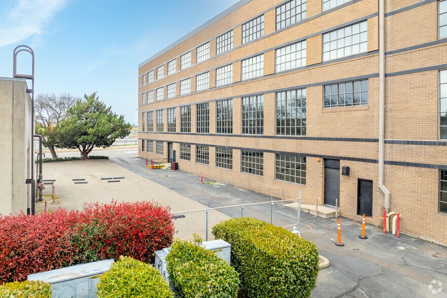 More Photos Of 1800 3rd St, Sacramento Loft Creative Space For Lease