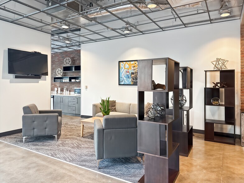 More Photos Of 7460 Warren Pky, Frisco Coworking Space