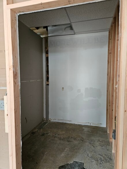 More Photos Of 18 4th St N, Great Falls Storefront For Sale