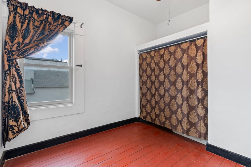 More Photos Of 55 N C St, Virginia City Storefront Retail Office For Sale
