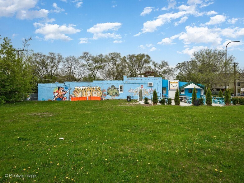 More Photos Of 2628-2632 Gross Point Rd, Evanston Land For Sale
