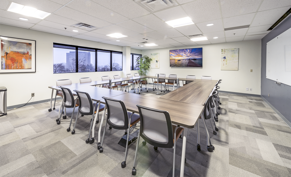 More Photos Of 455 E Eisenhower Pky, Ann Arbor Coworking Space