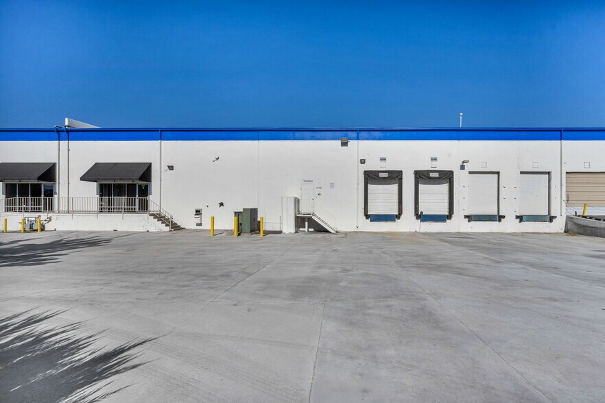 Primary Photo Of 575-585 Reactor Way, Reno Distribution For Lease