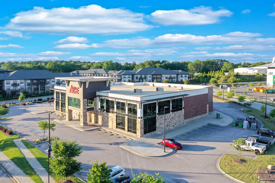 More Photos Of 1963 Jesse Jewell Pkwy NE, Gainesville Freestanding For Sale