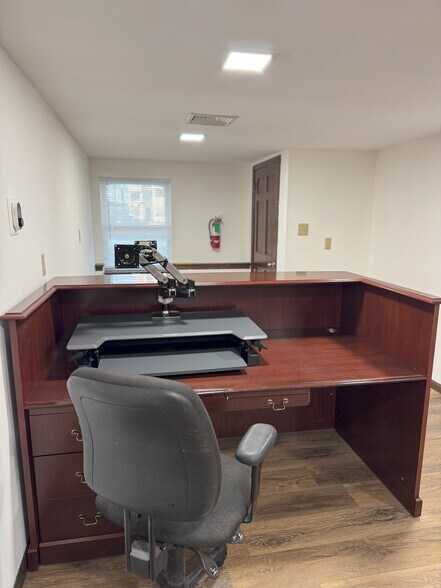 More Photos Of 79 Sunset Strip, Succasunna Medical For Lease