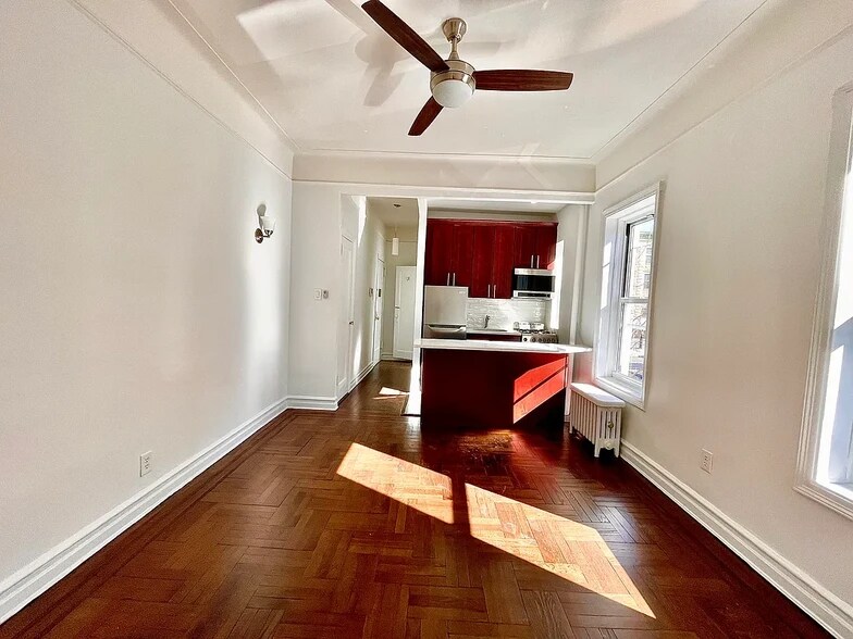 More Photos Of 209 Hawthorne St, Brooklyn Apartments For Sale