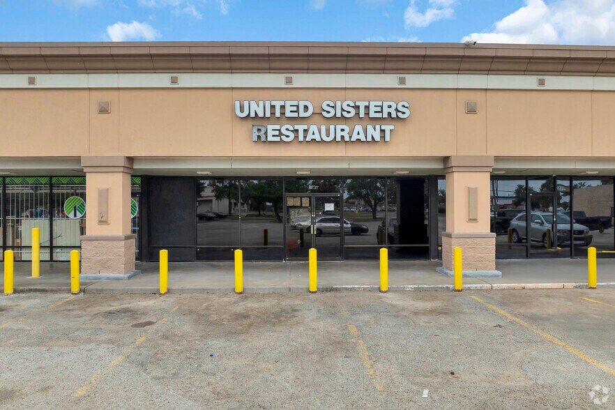 More Photos Of 8705 W Bellfort Ave, Houston Storefront For Lease