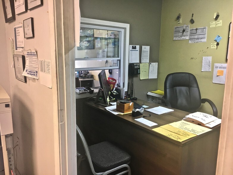 More Photos Of 3797 Lawrenceville Hwy, Tucker General Retail For Sale