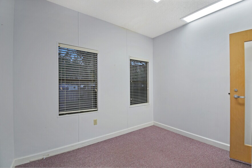 More Photos Of 1535 State Road 207, Saint Augustine Office For Lease