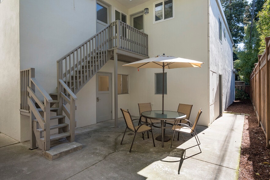 More Photos Of 22 Duane St, Redwood City Apartments For Sale