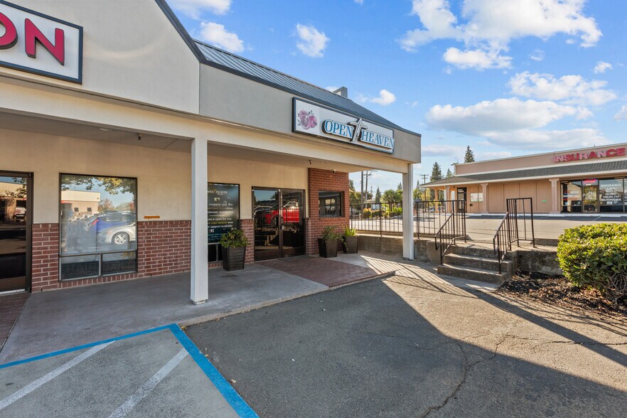 More Photos Of 6240 San Juan Ave, Citrus Heights Storefront For Lease