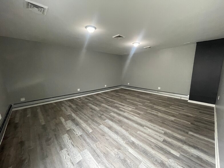 More Photos Of 5923 55th St, Maspeth Industrial For Lease