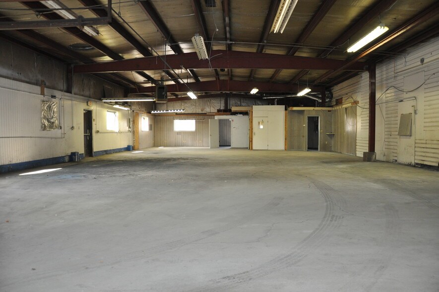More Photos Of 8-10 Cairn St, Rochester Warehouse For Sale