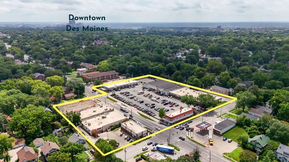 Primary Photo Of 4040-4125 University Ave, Des Moines Unknown For Lease