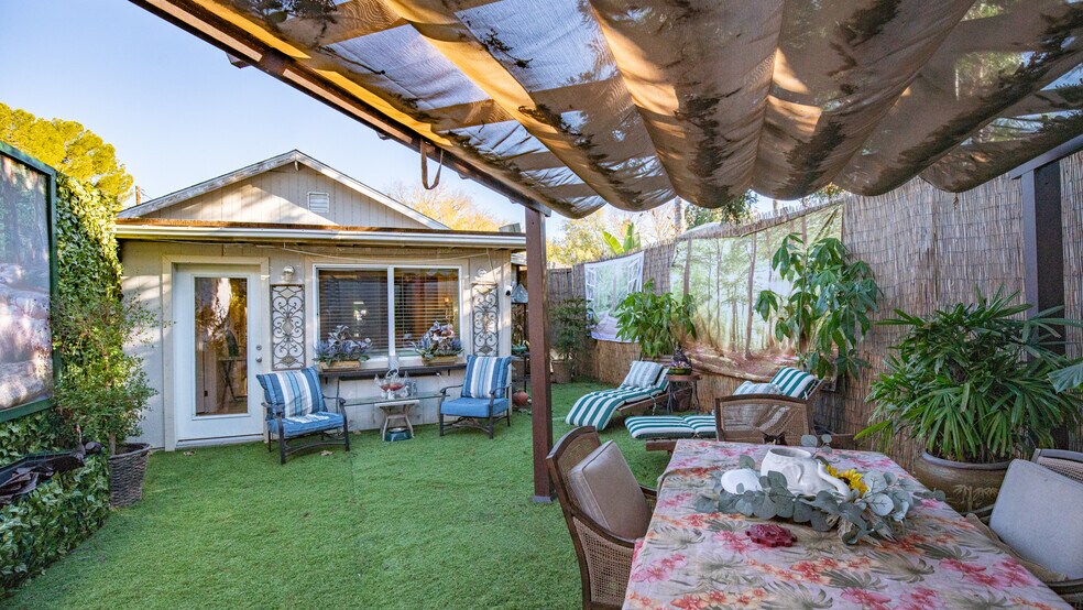 More Photos Of 1403 Rowena Way, Sacramento Specialty For Sale