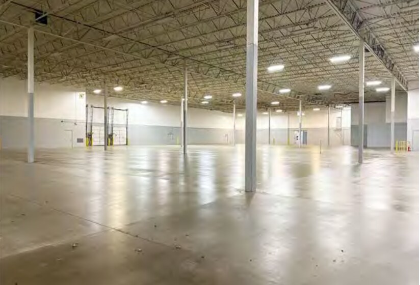More Photos Of 575 Quality Blvd, Fairfield Manufacturing For Sale