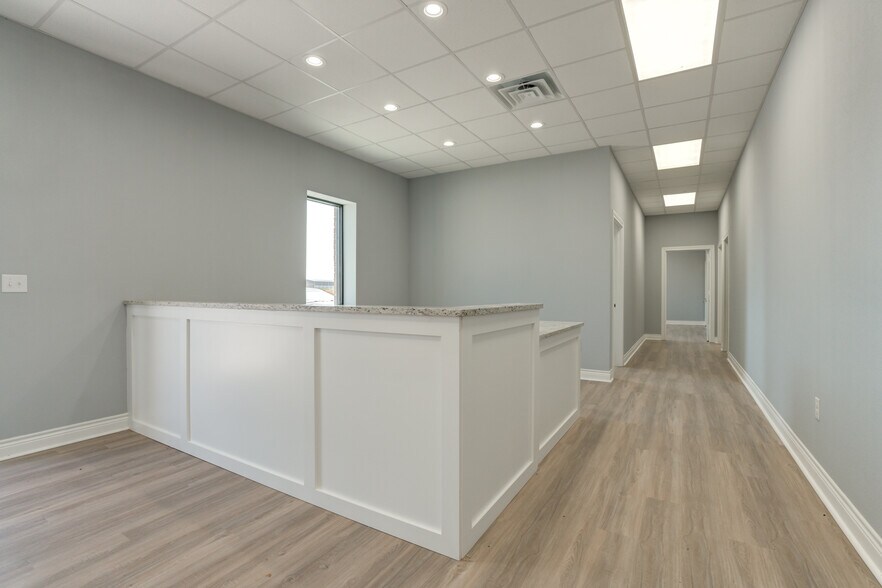 More Photos Of 9007 CR 6820, Lubbock Warehouse For Lease