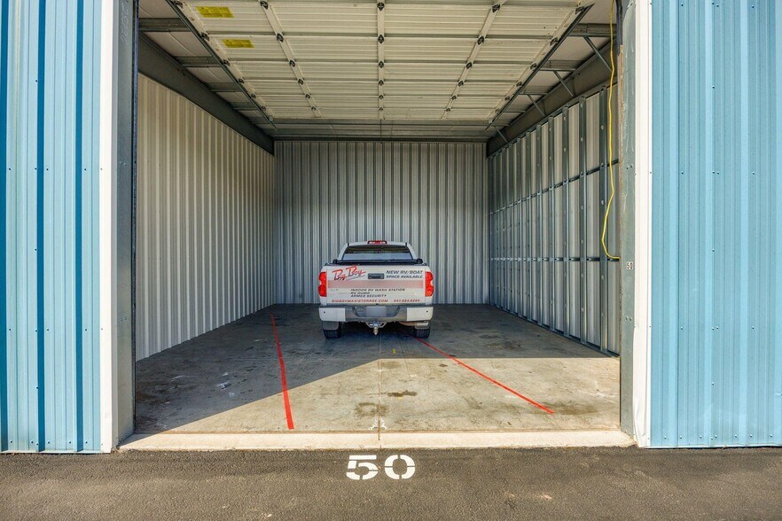 More Photos Of 1400 Avenue G, White City Self Storage For Sale