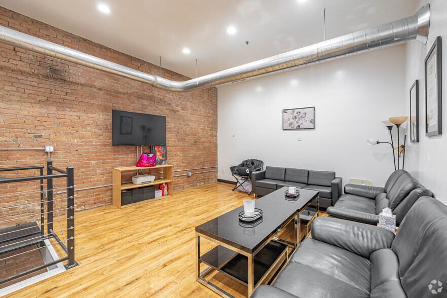 More Photos Of 123 Court St, Binghamton Apartments For Sale