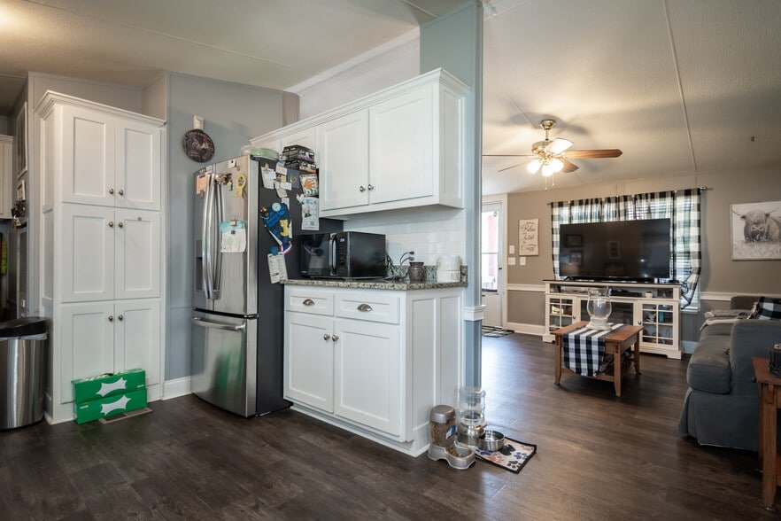 More Photos Of 3655 Neese Commerce Rd, Hull Multifamily For Sale