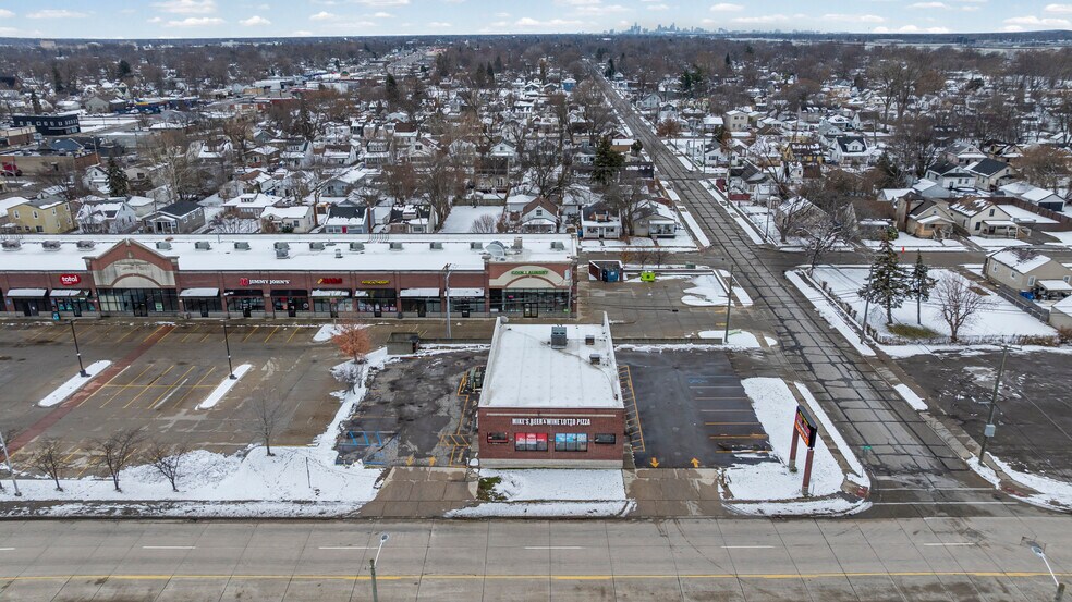 More Photos Of 7512 E 9 Mile Rd, Warren Convenience Store For Sale
