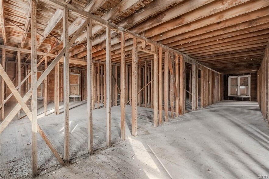 More Photos Of 120-124-128 William St, Dexter Flex For Sale