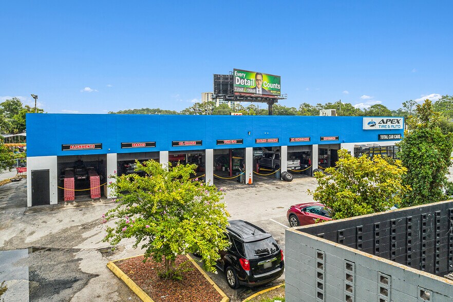 More Photos Of 5717 University Blvd W, Jacksonville Auto Repair For Sale