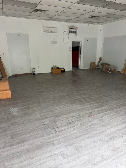 More Photos Of 126 Washington Ave, Belleville Storefront Retail Residential For Lease
