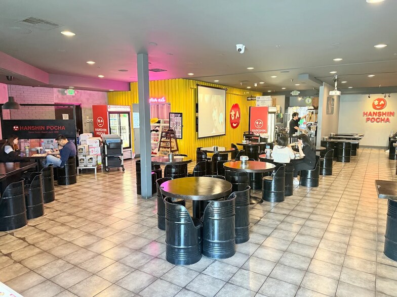 More Photos Of 18902 E Gale Ave, Rowland Heights Restaurant For Lease