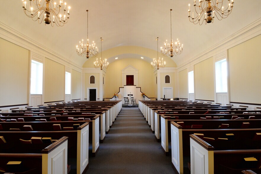 More Photos Of 5422 Clinton Blvd, Jackson Schools For Sale