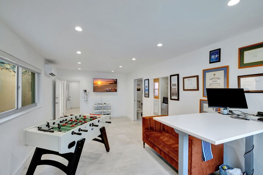 More Photos Of 337 Alcazar Ave, Coral Gables Office For Lease