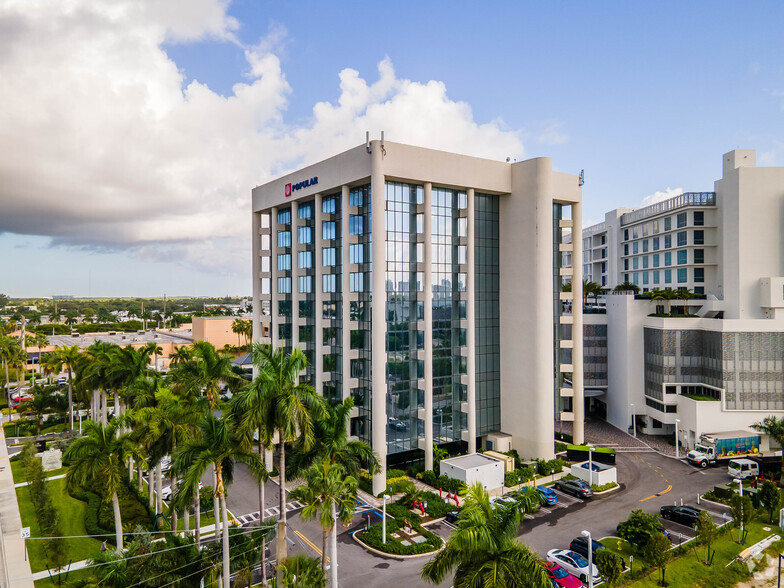 Primary Photo Of 2875 NE 191st St, Aventura Office For Lease