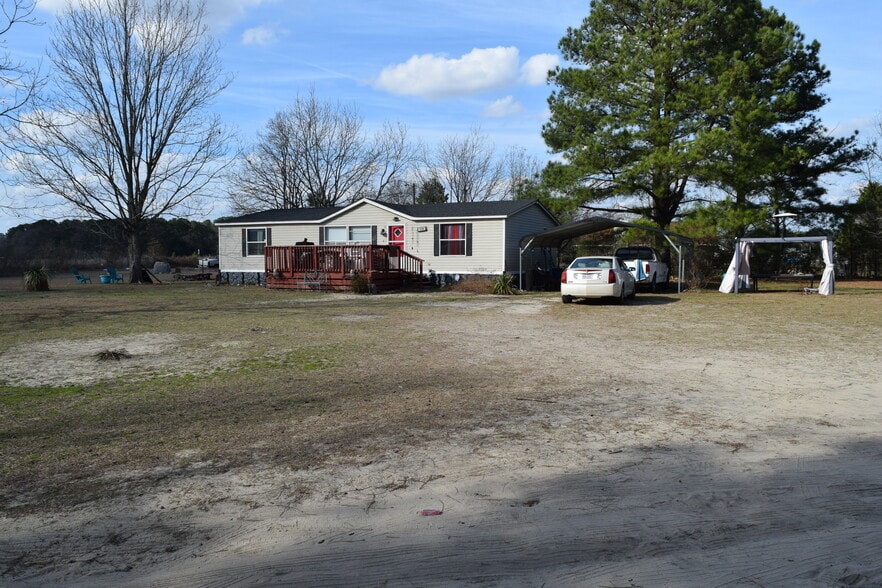 More Photos Of 1524 Seabrook School Rd, Fayetteville Multifamily For Sale