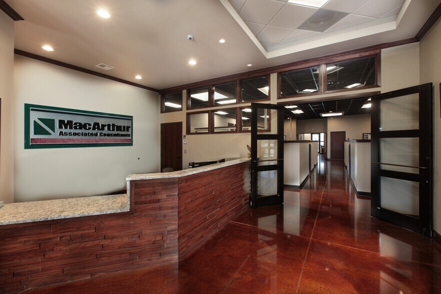 More Photos Of 25 NW 146th St, Edmond Medical For Sale