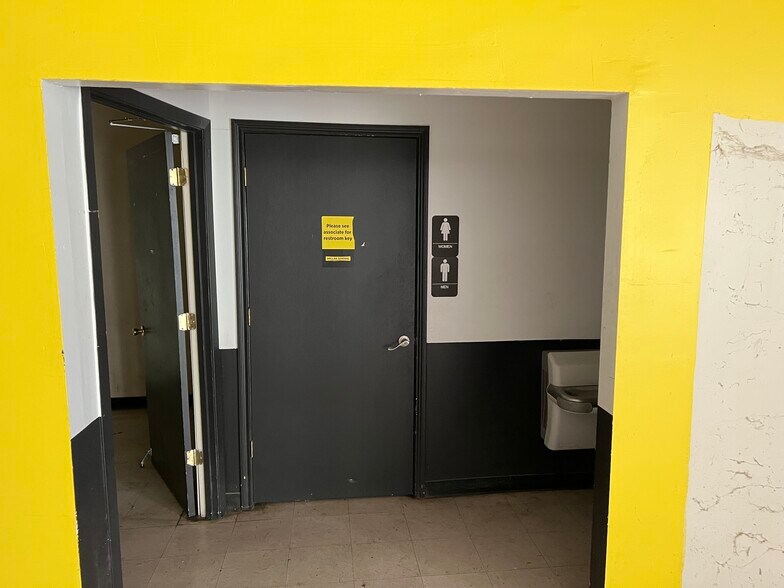 More Photos Of 204 S 6th St, Gurdon Freestanding For Lease