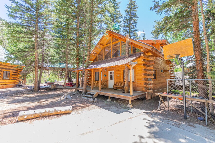 More Photos Of 860 County Road 142, Lake City Hotel For Sale