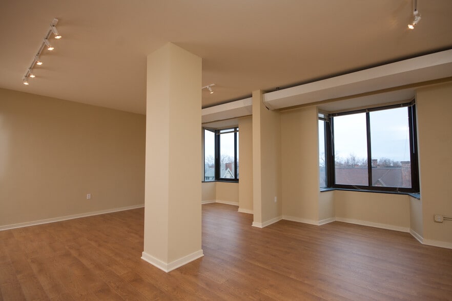 More Photos Of 10 Symphony Circle, Buffalo Apartments For Sale