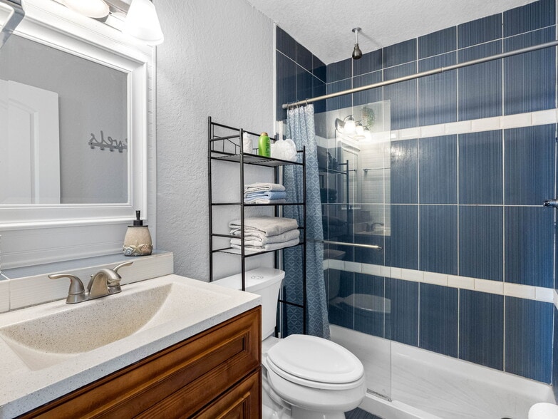 More Photos Of 309 Avanda Ct, Clearwater Multifamily For Sale