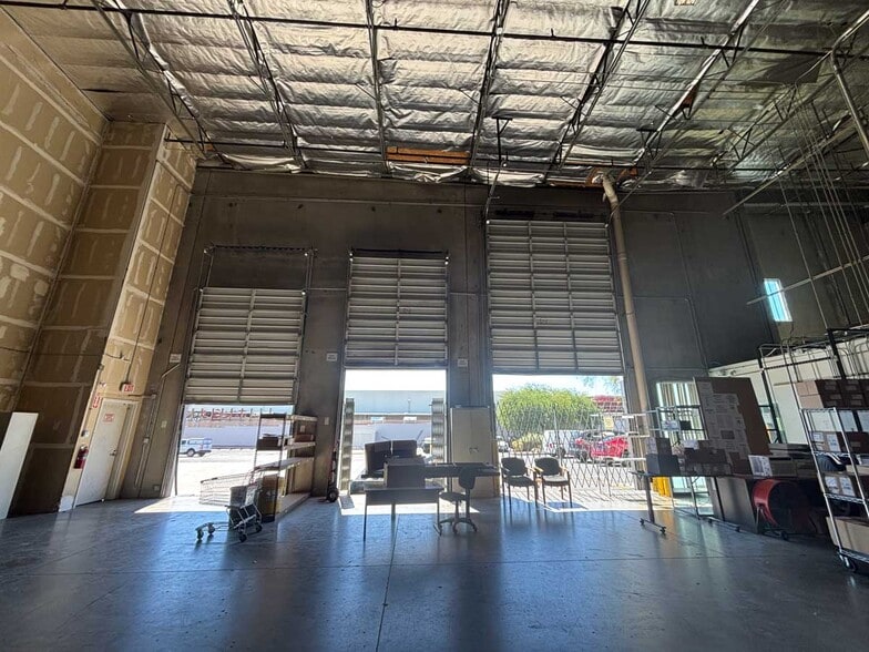 More Photos Of 4701 Cameron St, Las Vegas Warehouse For Lease