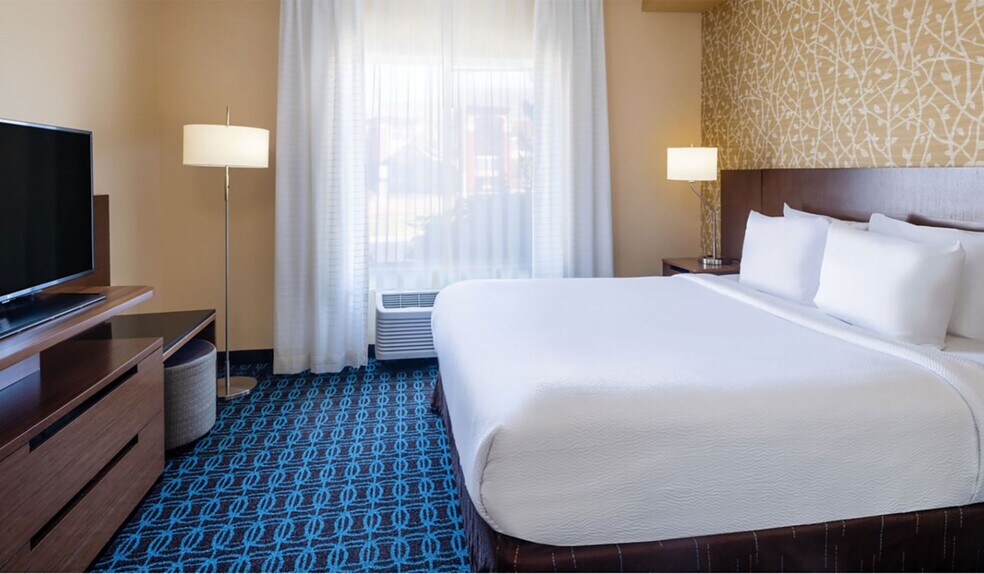 More Photos Of 13851 E Harvard Ave, Aurora Hotel For Sale