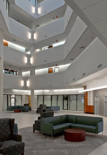 More Photos Of 5282 Medical Dr, San Antonio Medical For Lease