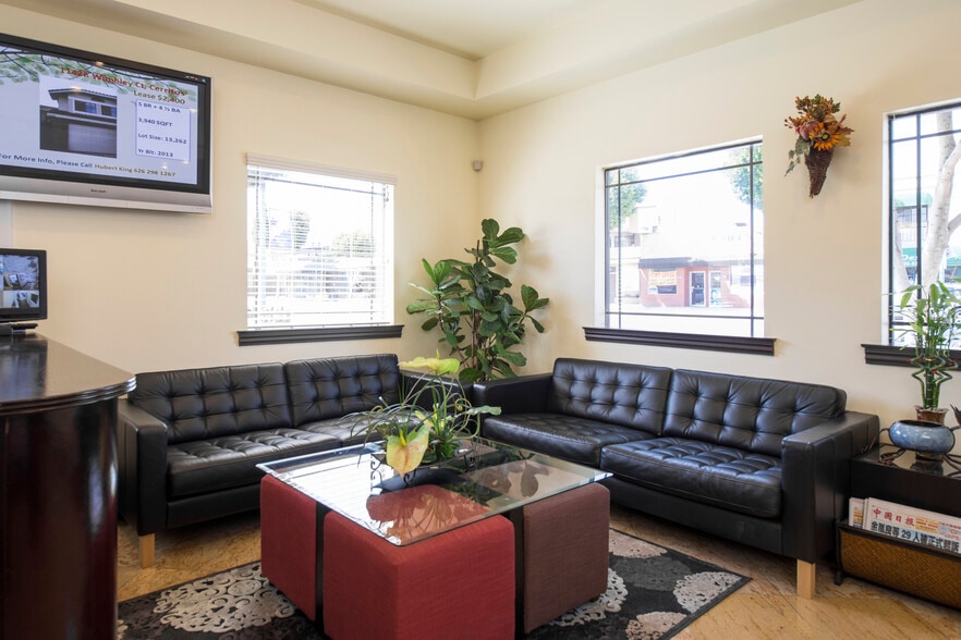 More Photos Of 9168-9170 Las Tunas Dr, Temple City Office Residential For Lease