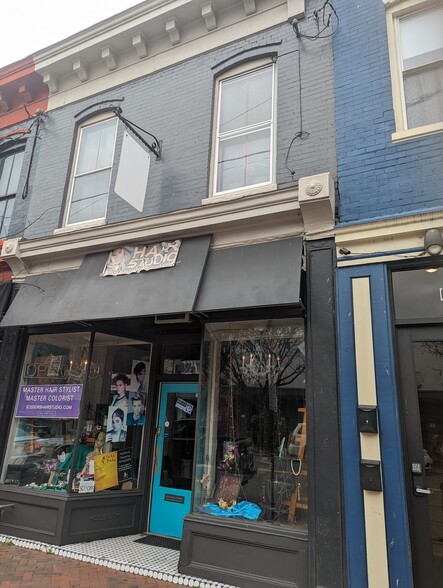 Primary Photo Of 4 1/2 N 18th St, Richmond Storefront Retail Residential For Lease